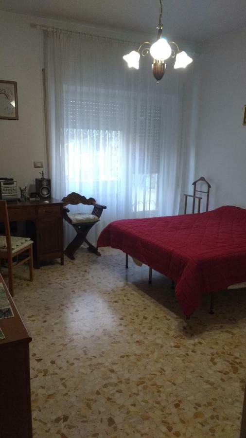 Adrian House Hospedagem domiciliar *
